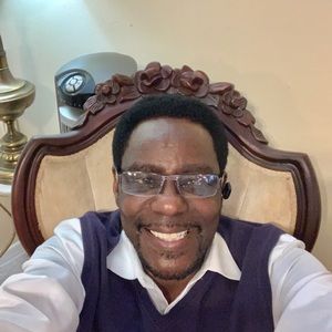 Meet your Posher, Kenneth